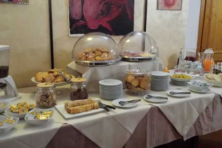 Dining Photos