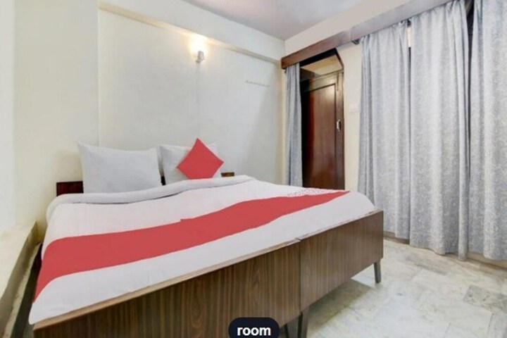 Room 5 of 37