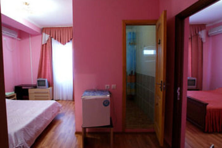 Room 17 of 26