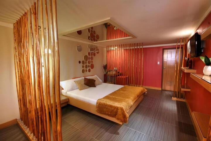 Room 7 of 49