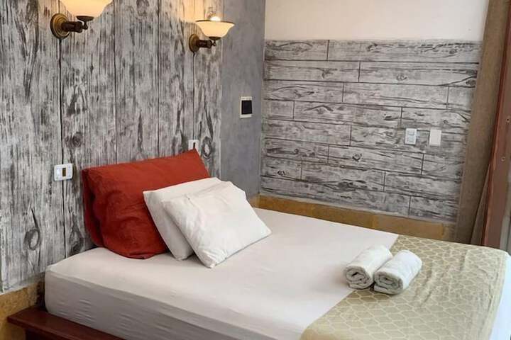 Room 16 of 58