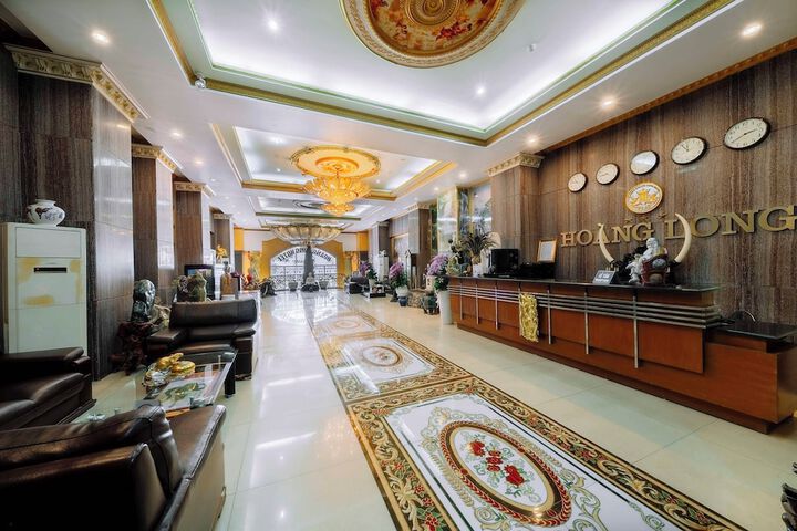 Entrance & Lobby