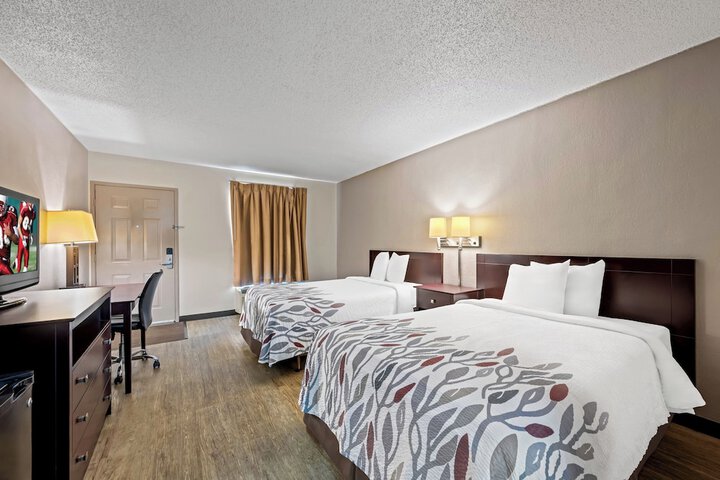 Deluxe 2 Double Beds (2 of 4)