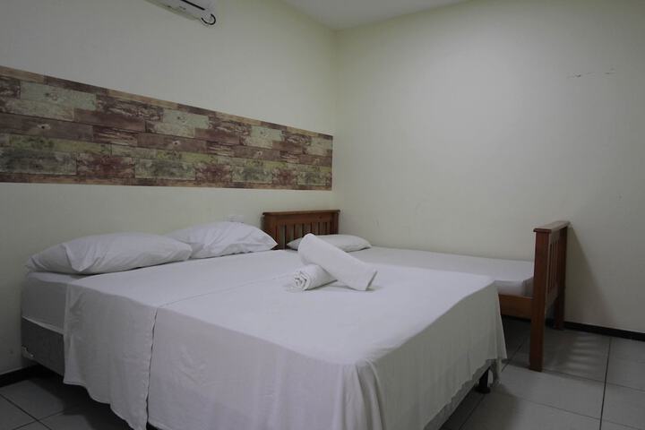Room 3 of 47