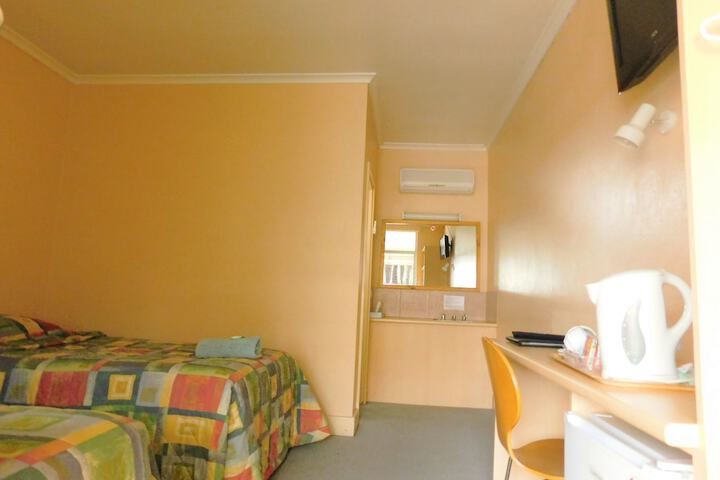 Room 7 of 51