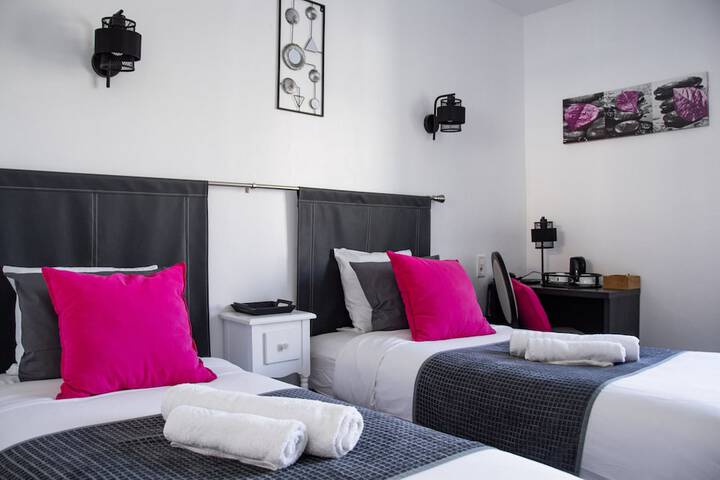 Room 16 of 49