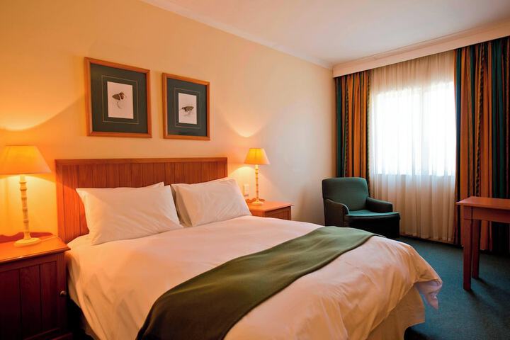 Room 10 of 21