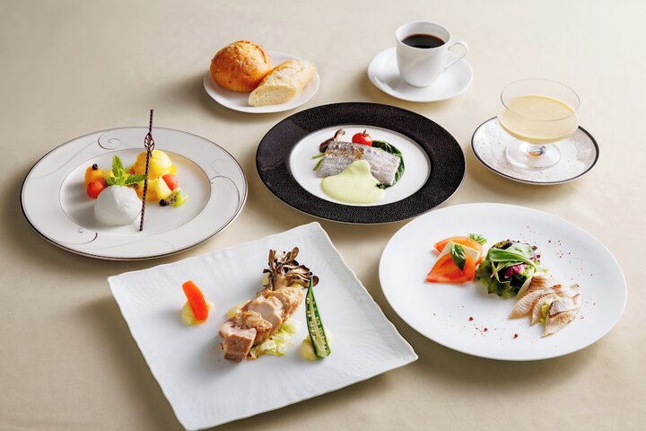 Dining 69 of 162