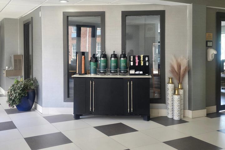 Breakfast area