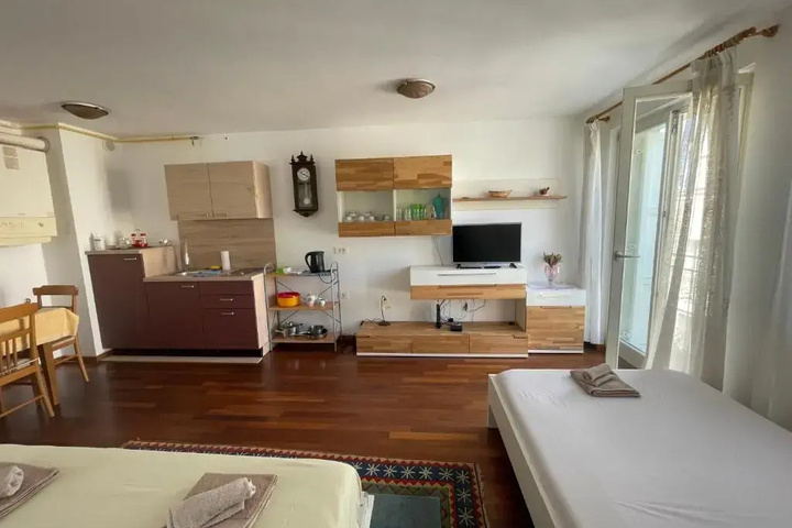 Room 3 of 14