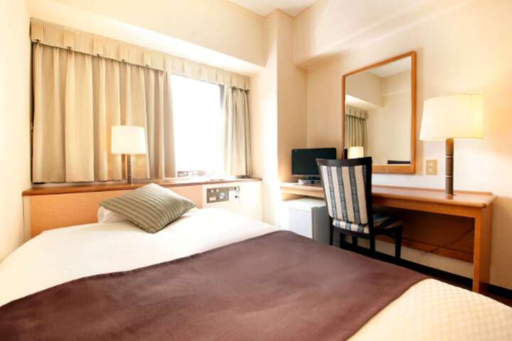 Room 8 of 31