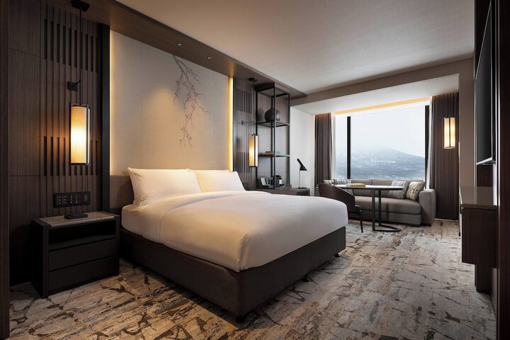 Room 10 of 47