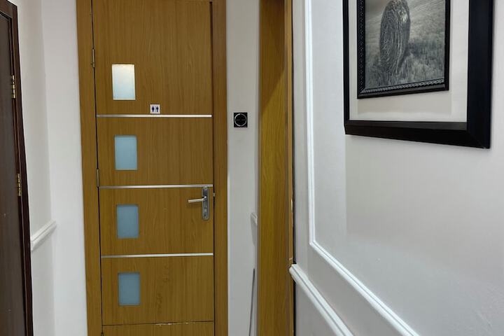 Room 184 of 288