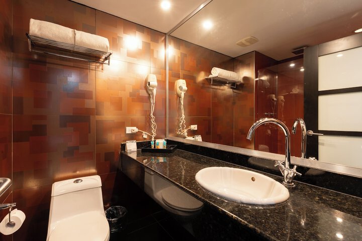 Clean Restrooms
