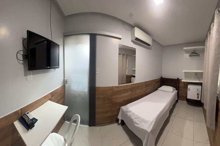 Room 15 of 60