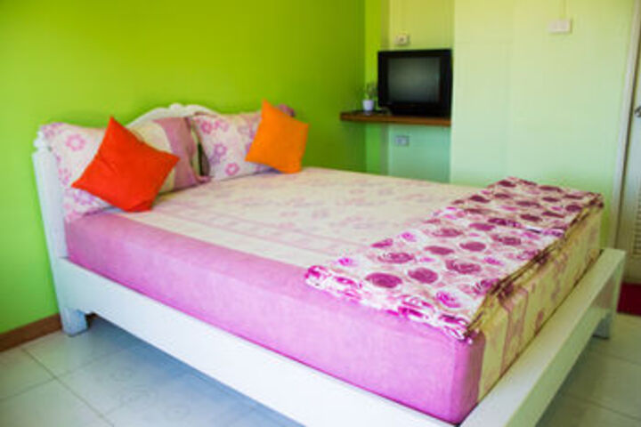 Room 8 of 14