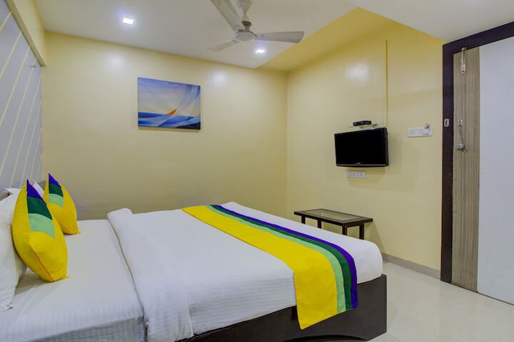 Room 20 of 35