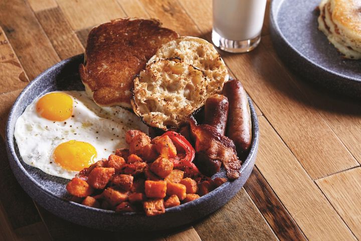 Breakfast/Coffee Service 23 of 33