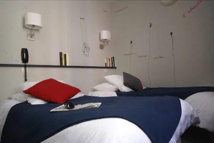 Room 36 of 77