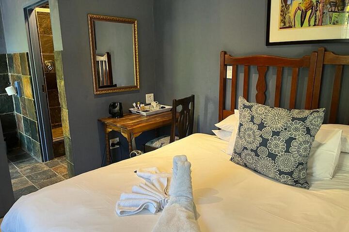Room 32 of 275