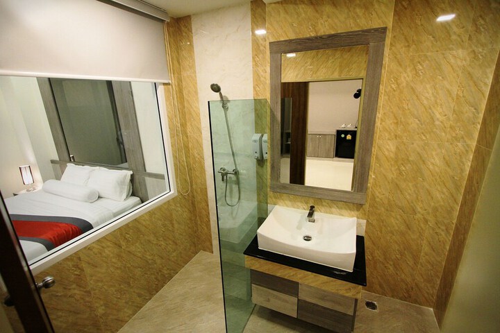 Room 55 of 79