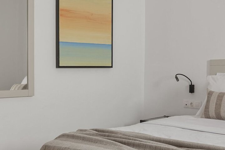Room 52 of 92
