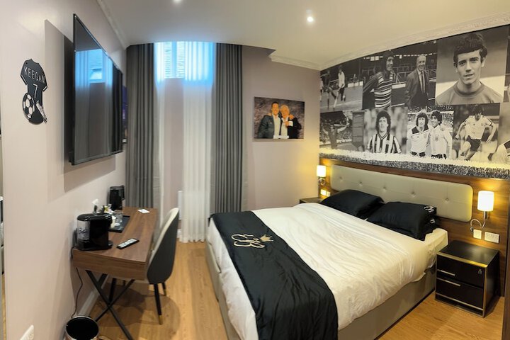 Room 14 of 117