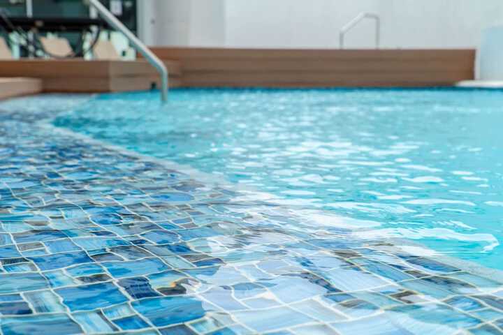 swimming pool spa