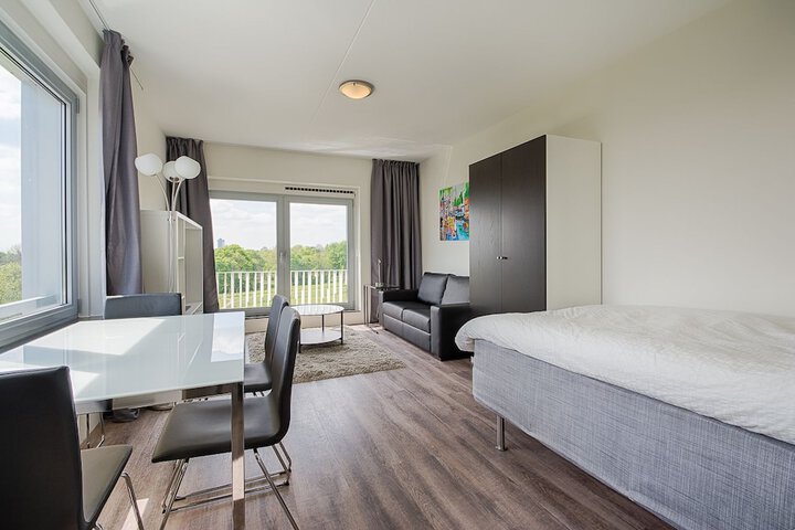 Room 5 of 29