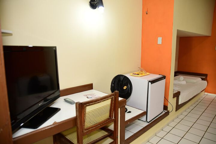 Room 13 of 82