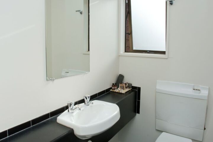 Room 35 of 40