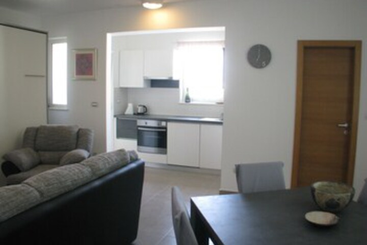 Room 30 of 63