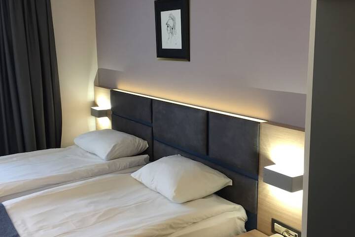 Room 19 of 41
