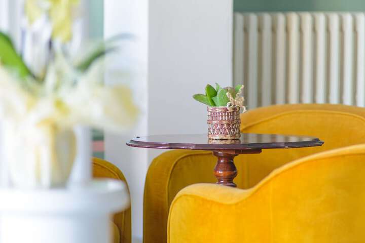 Lounge 46 of 70