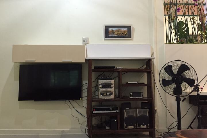 Room 18 of 37