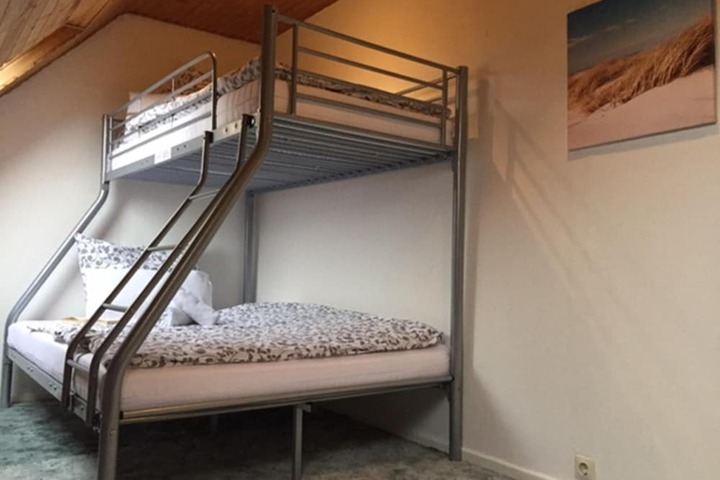Room 12 of 44