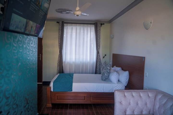 Room 14 of 34
