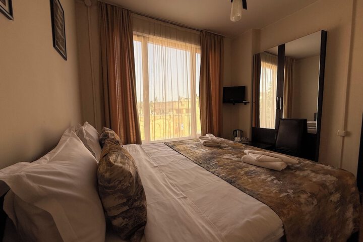 Room 35 of 86