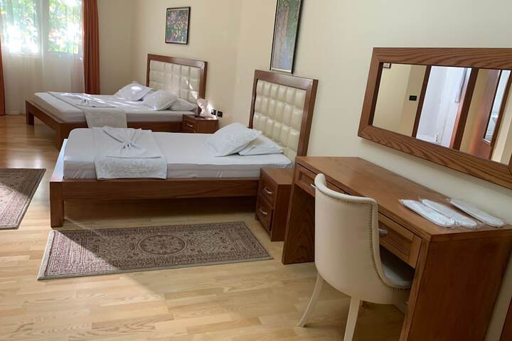 Room 7 of 57