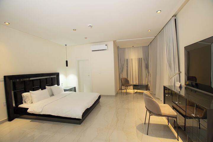 Room 3 of 17