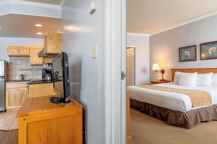 Room 25 of 173