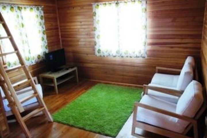 Room 17 of 28