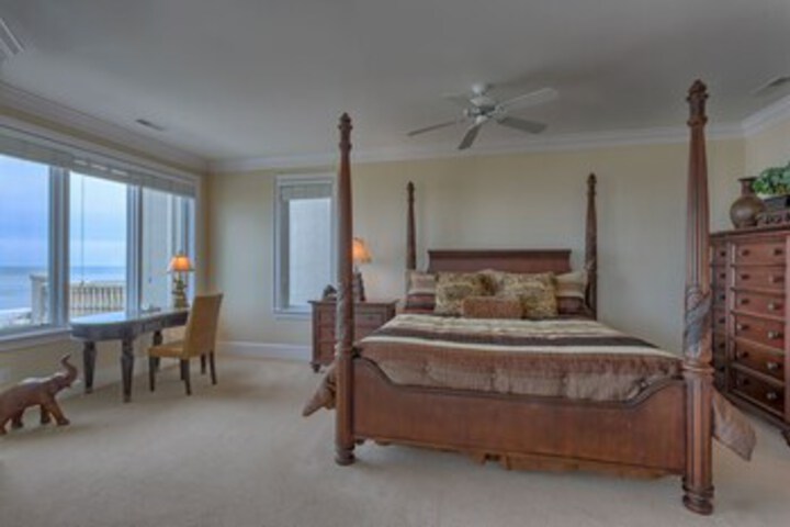 Room 35 of 39