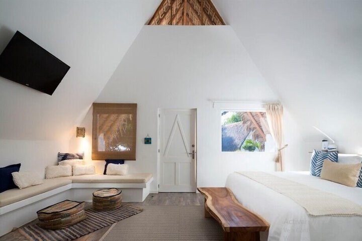 Room 10 of 97
