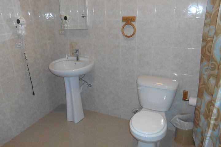 Room 25 of 36