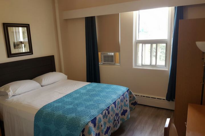 Room 5 of 38
