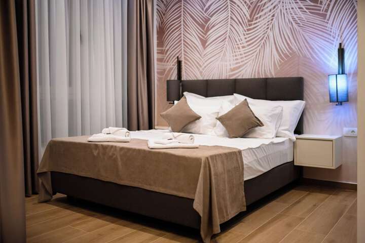 Room 3 of 59