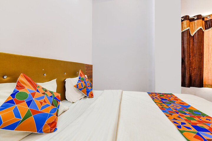 Room 8 of 24