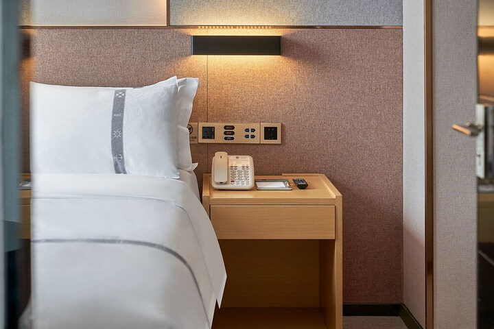Room 21 of 52
