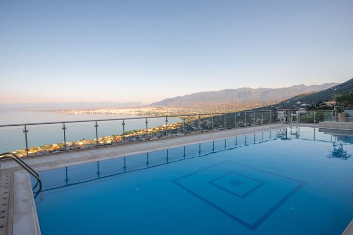 Pool 52 of 66